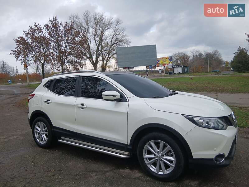 Позашляховик / Кросовер Nissan Qashqai 2015 в Первомайську фото 11 Позашляховик / Кросовер Nissan Qashqai 2015 в Первомайську