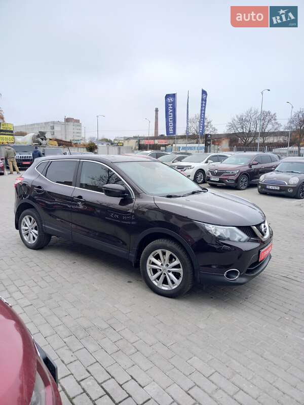 Позашляховик / Кросовер Nissan Qashqai 2015 в Полтаві