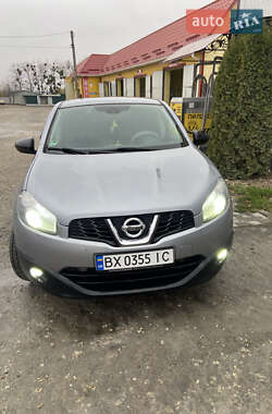 Позашляховик / Кросовер Nissan Qashqai 2011 в Дунаївцях