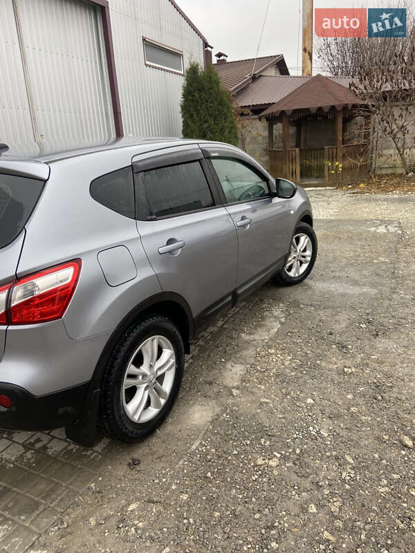 Внедорожник / Кроссовер Nissan Qashqai 2011 в Дунаевцах фото 4 Внедорожник / Кроссовер Nissan Qashqai 2011 в Дунаевцах