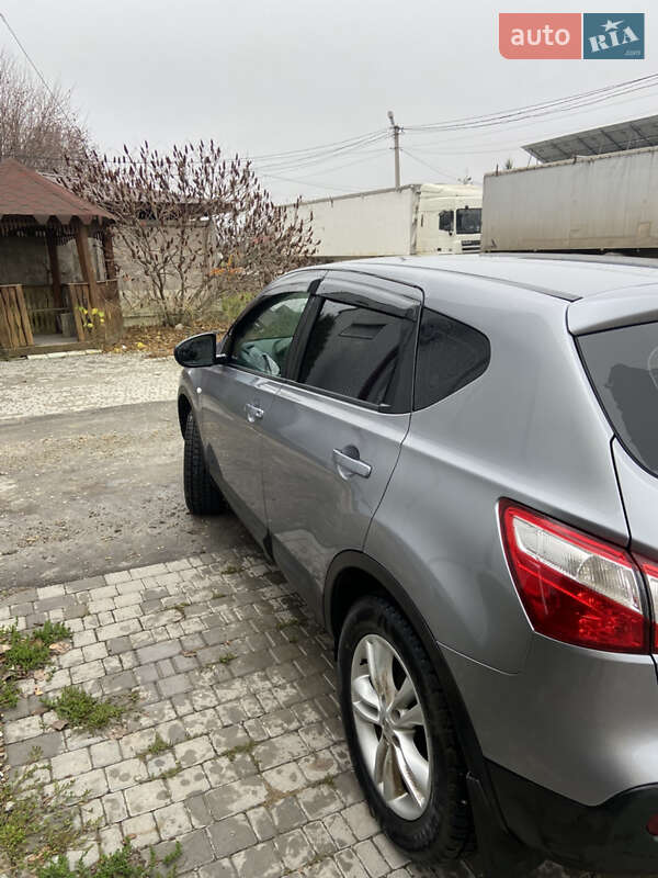 Внедорожник / Кроссовер Nissan Qashqai 2011 в Дунаевцах фото 8 Внедорожник / Кроссовер Nissan Qashqai 2011 в Дунаевцах