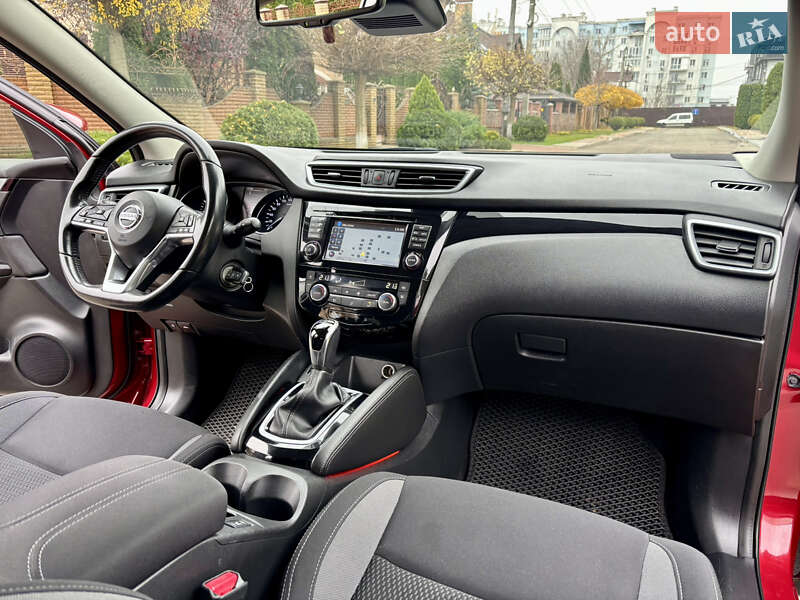 Внедорожник / Кроссовер Nissan Qashqai 2017 в Киеве