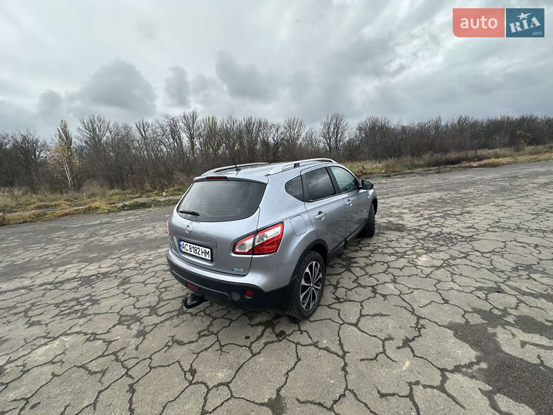 Внедорожник / Кроссовер Nissan Qashqai 2010 в Хмельницком