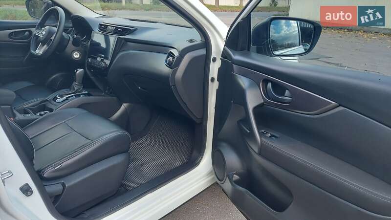 Внедорожник / Кроссовер Nissan Qashqai 2017 в Чернигове