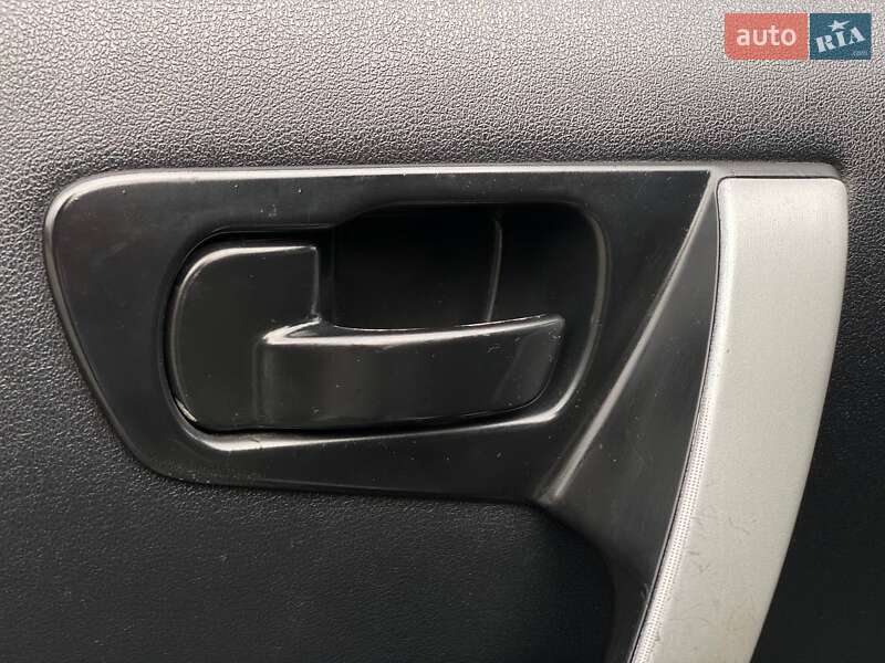 Внедорожник / Кроссовер Nissan Qashqai 2007 в Киеве