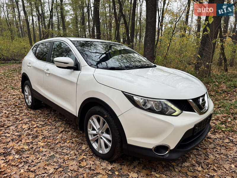 Внедорожник / Кроссовер Nissan Qashqai 2017 в Киеве