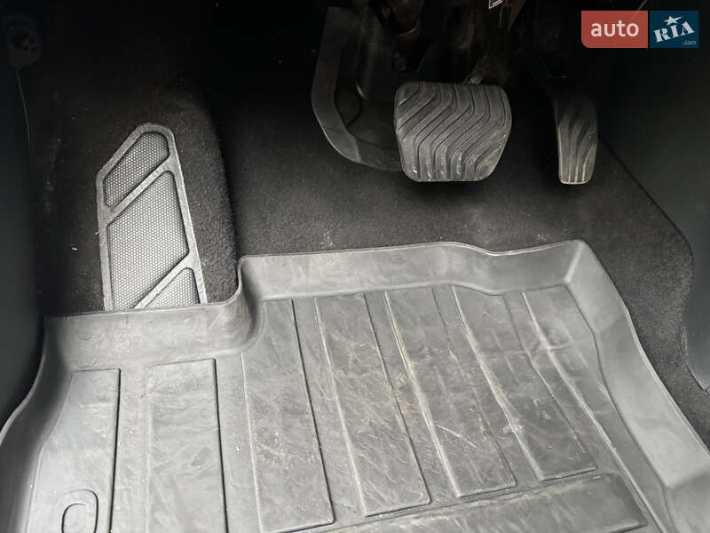 Внедорожник / Кроссовер Nissan Qashqai 2017 в Киеве