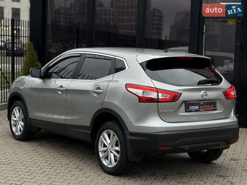 Внедорожник / Кроссовер Nissan Qashqai 2015 в Киеве