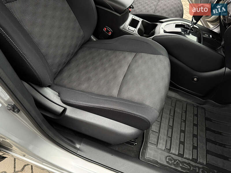 Внедорожник / Кроссовер Nissan Qashqai 2015 в Киеве