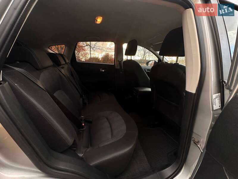 Внедорожник / Кроссовер Nissan Qashqai 2010 в Ужгороде фото 9 Внедорожник / Кроссовер Nissan Qashqai 2010 в Ужгороде