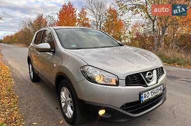 Внедорожник / Кроссовер Nissan Qashqai 2010 в Ужгороде