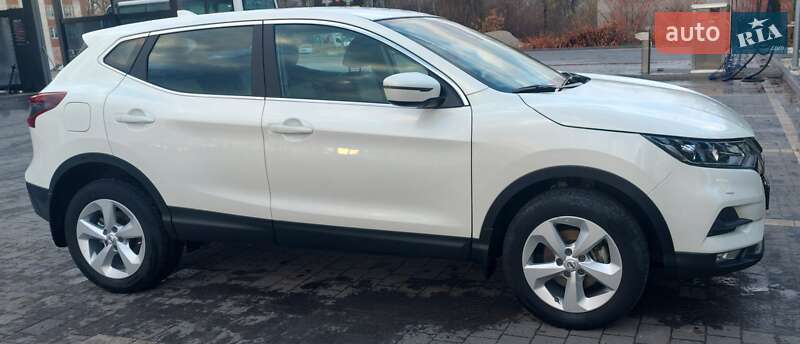 Внедорожник / Кроссовер Nissan Qashqai 2021 в Надворной