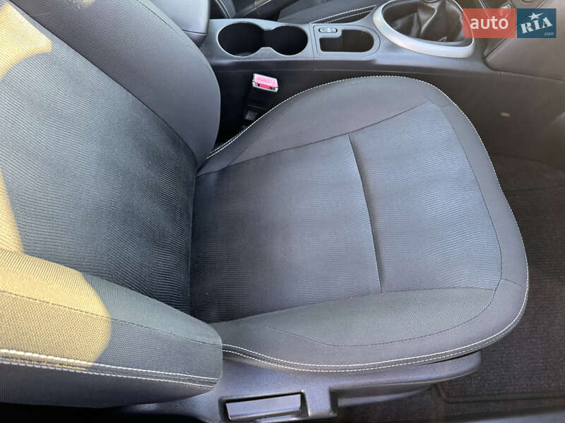 Позашляховик / Кросовер Nissan Qashqai 2012 в Луцьку