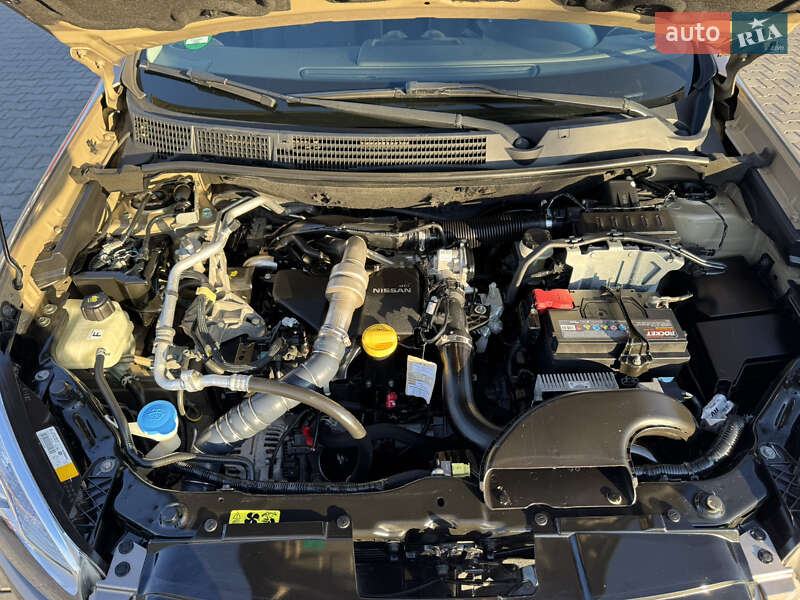 Позашляховик / Кросовер Nissan Qashqai 2012 в Луцьку