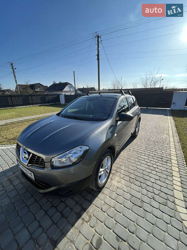 Позашляховик / Кросовер Nissan Qashqai 2011 в Турійську