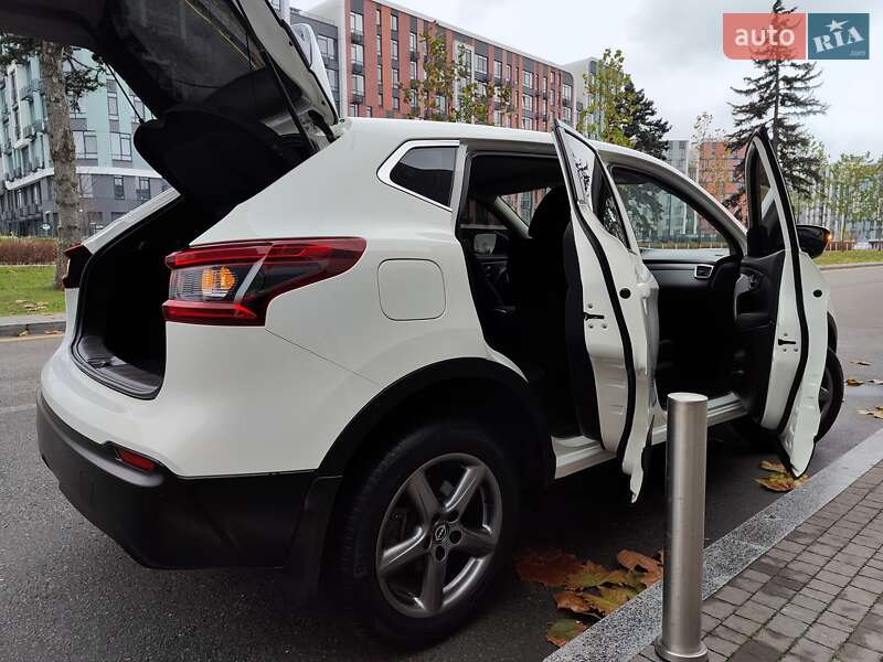 Внедорожник / Кроссовер Nissan Qashqai 2019 в Киеве