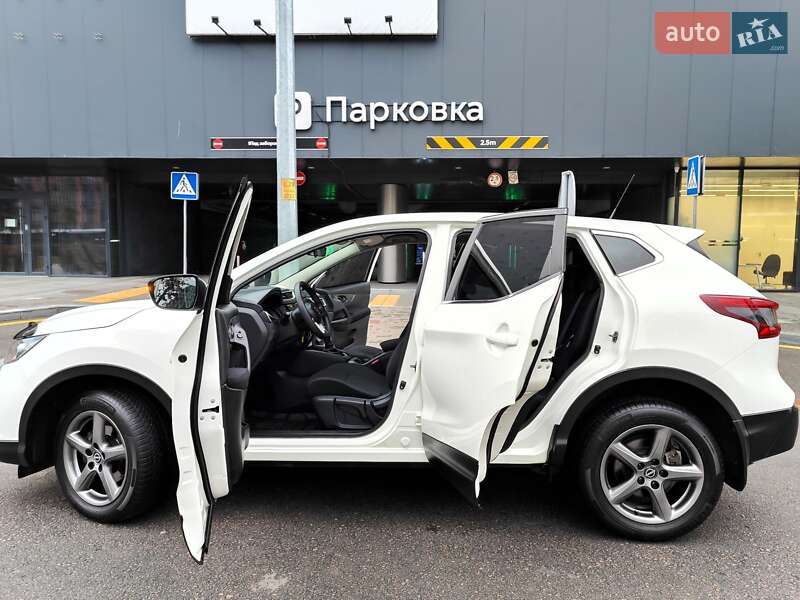 Внедорожник / Кроссовер Nissan Qashqai 2019 в Киеве