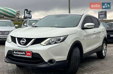 Позашляховик / Кросовер Nissan Qashqai 2017 в Львові