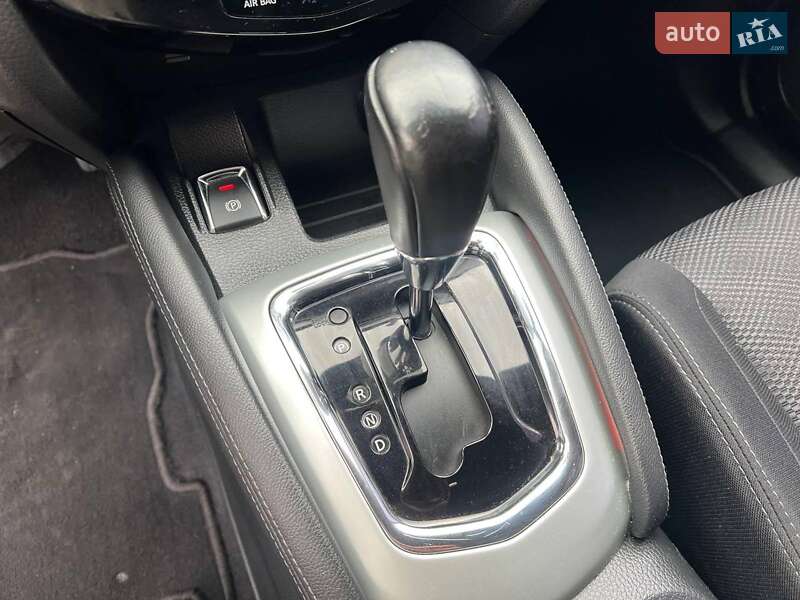 Внедорожник / Кроссовер Nissan Qashqai 2017 в Львове фото 31 Внедорожник / Кроссовер Nissan Qashqai 2017 в Львове