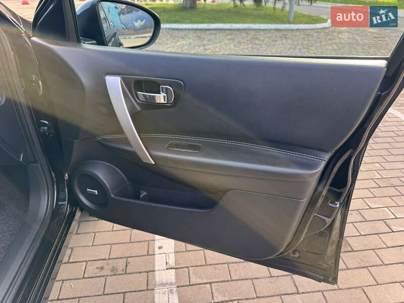 Внедорожник / Кроссовер Nissan Qashqai 2011 в Луцке фото 24 Внедорожник / Кроссовер Nissan Qashqai 2011 в Луцке