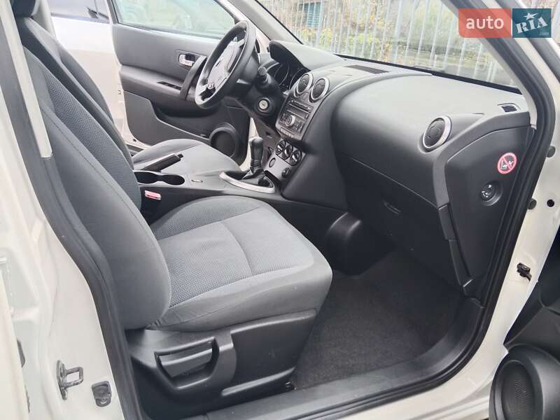 Внедорожник / Кроссовер Nissan Qashqai 2007 в Ивано-Франковске фото 6 Внедорожник / Кроссовер Nissan Qashqai 2007 в Ивано-Франковске