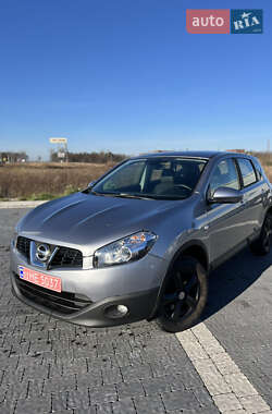 Позашляховик / Кросовер Nissan Qashqai 2010 в Львові