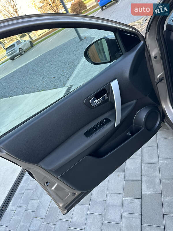 Внедорожник / Кроссовер Nissan Qashqai 2012 в Луцке фото 31 Внедорожник / Кроссовер Nissan Qashqai 2012 в Луцке