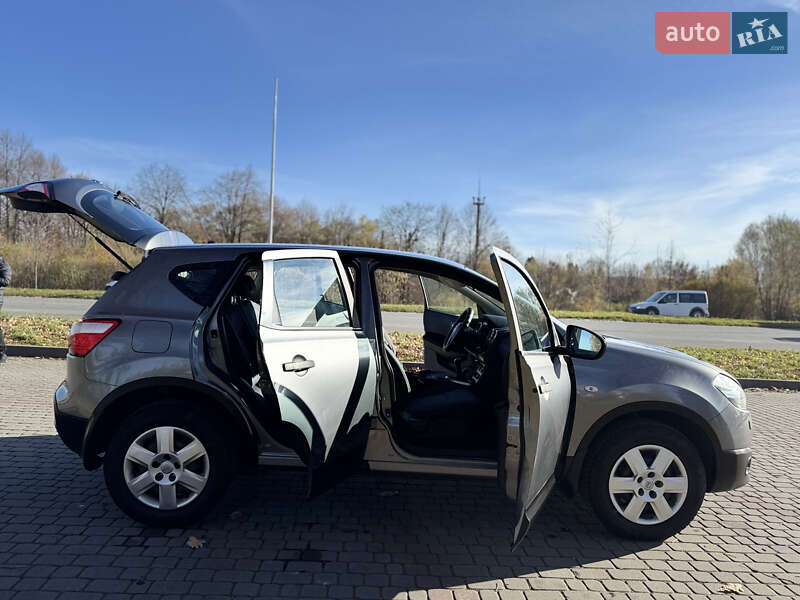 Внедорожник / Кроссовер Nissan Qashqai 2012 в Львове фото 27 Внедорожник / Кроссовер Nissan Qashqai 2012 в Львове