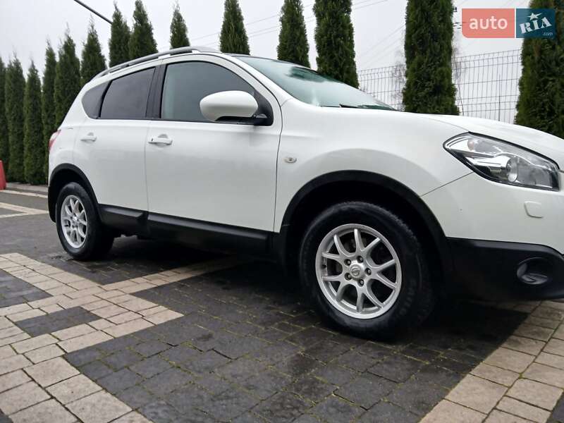 Внедорожник / Кроссовер Nissan Qashqai 2010 в Кременце
