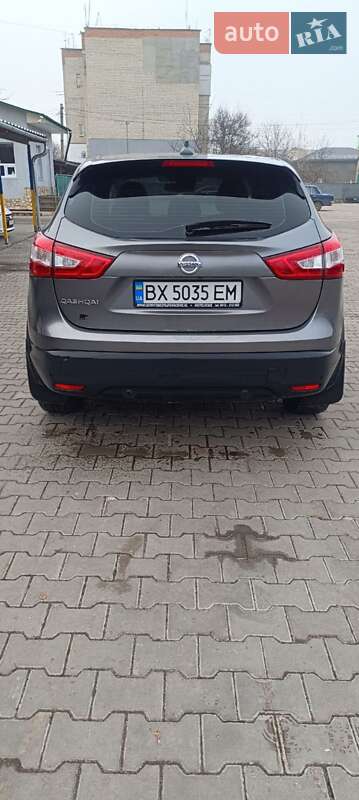 Внедорожник / Кроссовер Nissan Qashqai 2015 в Староконстантинове фото 6 Внедорожник / Кроссовер Nissan Qashqai 2015 в Староконстантинове