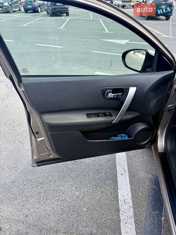 Внедорожник / Кроссовер Nissan Qashqai 2013 в Ужгороде фото 16 Внедорожник / Кроссовер Nissan Qashqai 2013 в Ужгороде