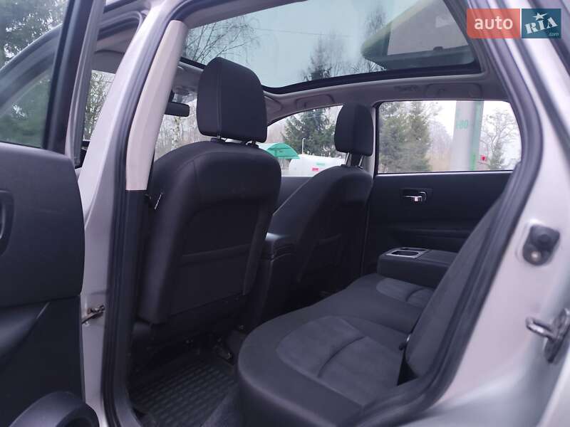 Внедорожник / Кроссовер Nissan Qashqai 2010 в Звягеле