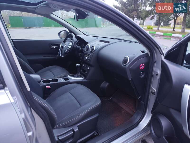 Внедорожник / Кроссовер Nissan Qashqai 2010 в Звягеле