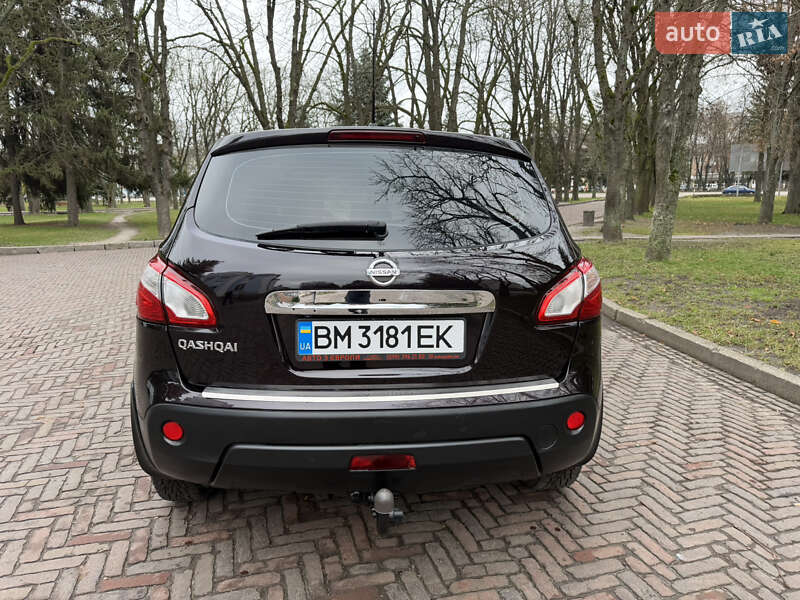 Внедорожник / Кроссовер Nissan Qashqai 2011 в Конотопе