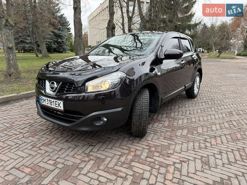Внедорожник / Кроссовер Nissan Qashqai 2011 в Конотопе