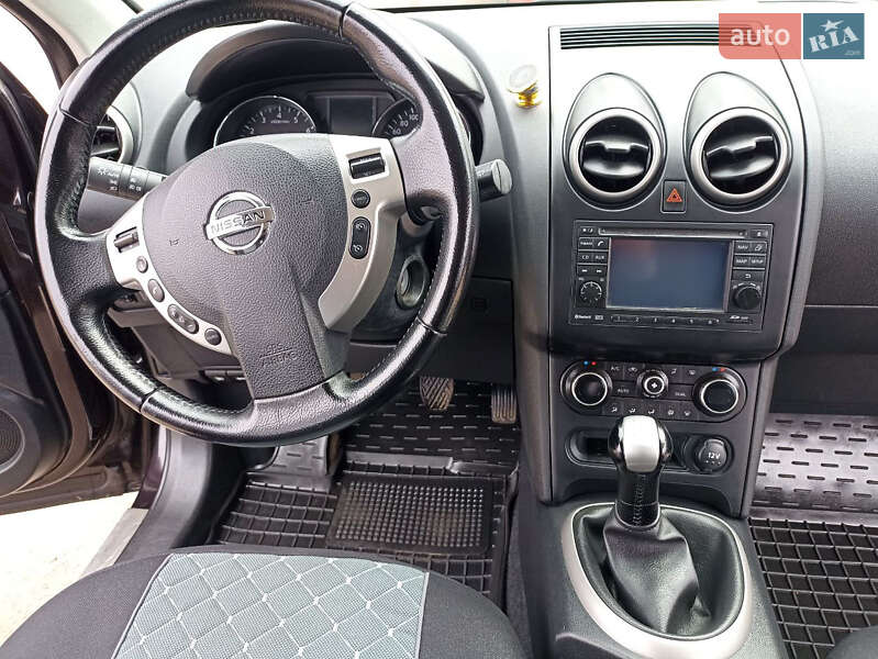 Внедорожник / Кроссовер Nissan Qashqai 2011 в Конотопе