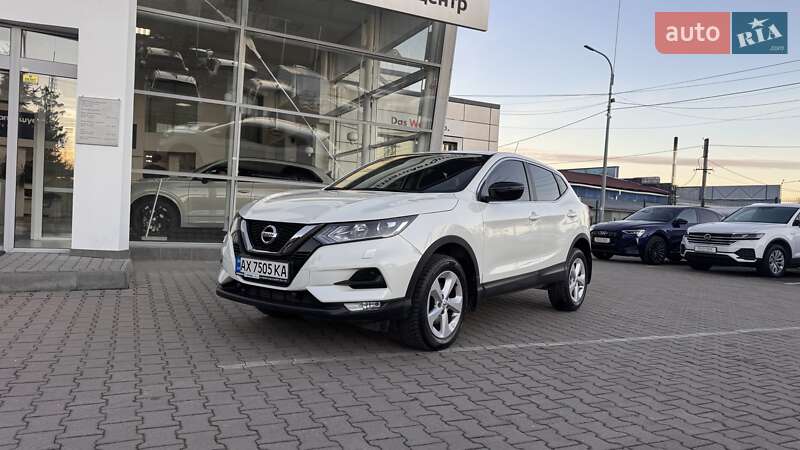 Позашляховик / Кросовер Nissan Qashqai 2020 в Чернівцях