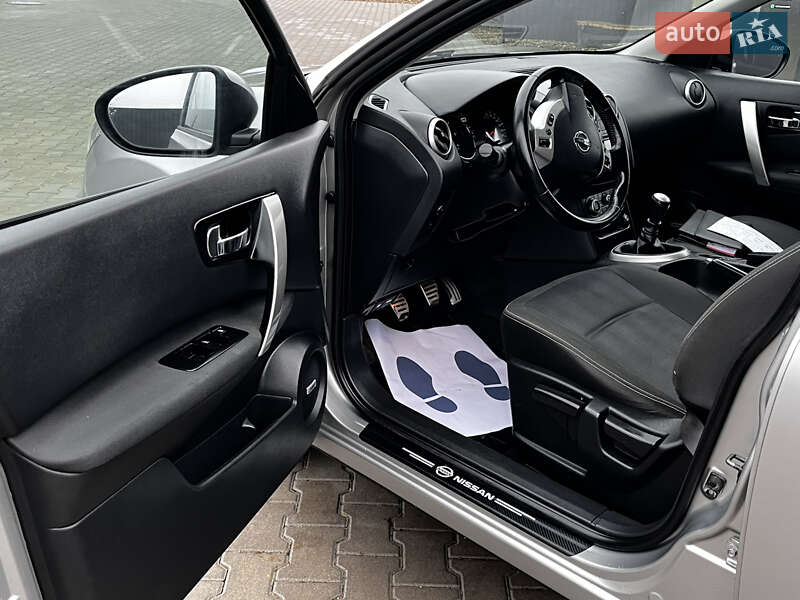 Внедорожник / Кроссовер Nissan Qashqai 2011 в Косове