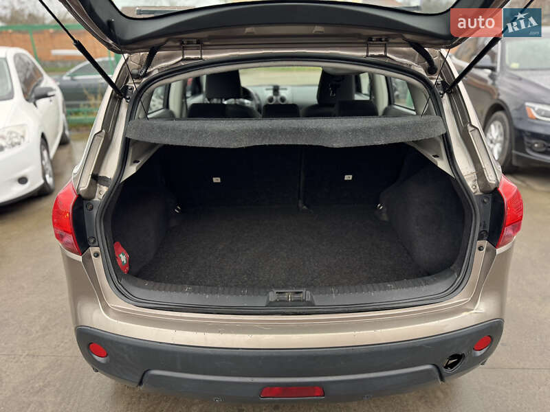 Позашляховик / Кросовер Nissan Qashqai 2009 в Бердичеві фото 37 Позашляховик / Кросовер Nissan Qashqai 2009 в Бердичеві