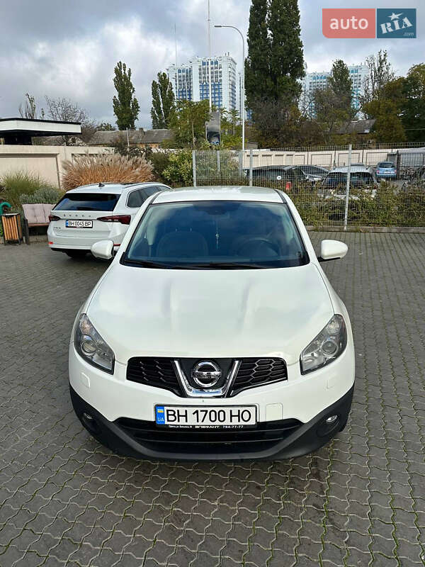 Позашляховик / Кросовер Nissan Qashqai 2010 в Одесі