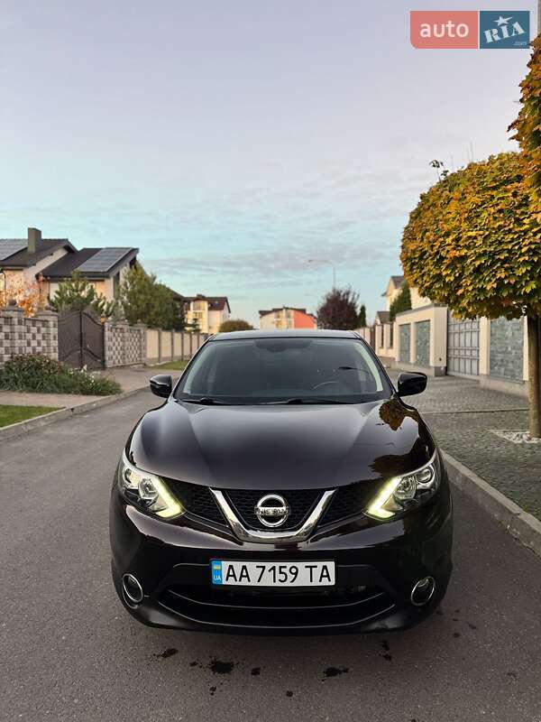 Внедорожник / Кроссовер Nissan Qashqai 2017 в Ровно