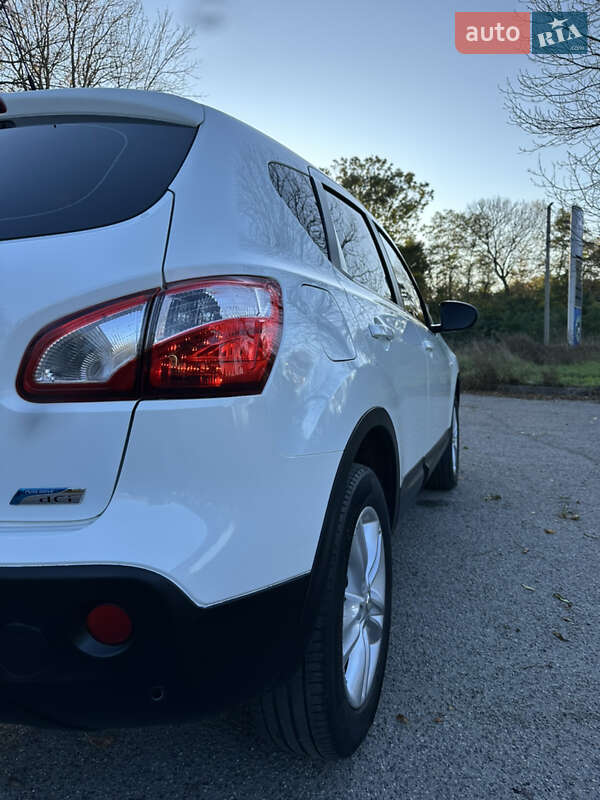 Внедорожник / Кроссовер Nissan Qashqai 2010 в Кицмани