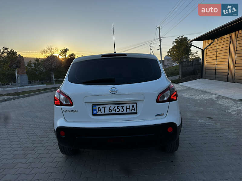 Внедорожник / Кроссовер Nissan Qashqai 2010 в Кицмани