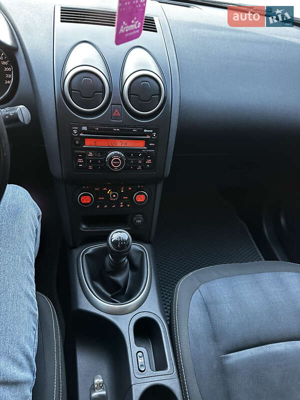 Внедорожник / Кроссовер Nissan Qashqai 2010 в Кицмани