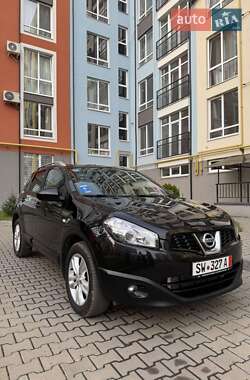 Внедорожник / Кроссовер Nissan Qashqai 2011 в Черновцах