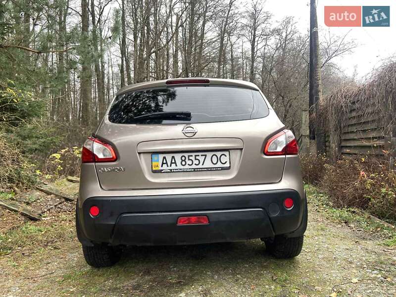 Внедорожник / Кроссовер Nissan Qashqai 2013 в Киеве