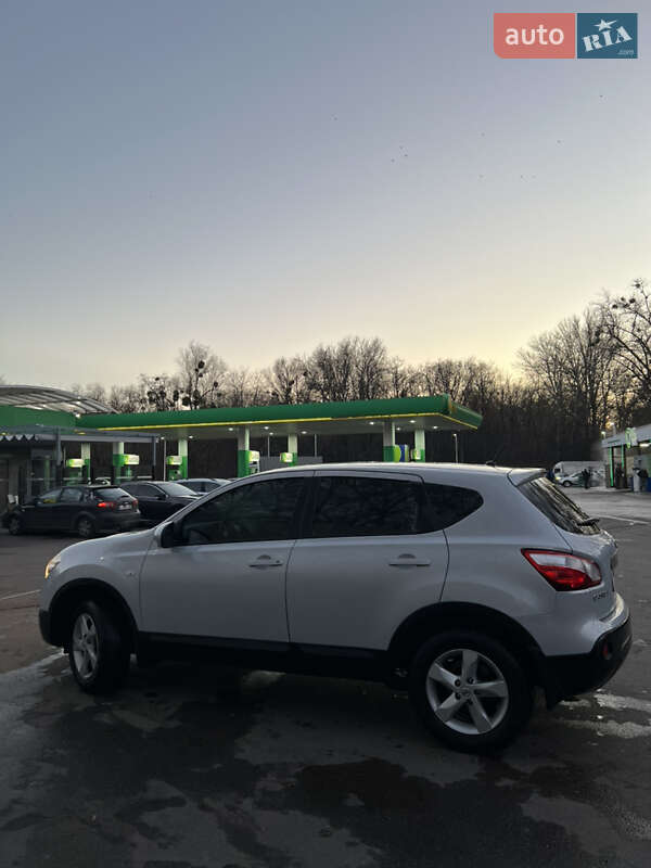 Внедорожник / Кроссовер Nissan Qashqai 2011 в Киеве