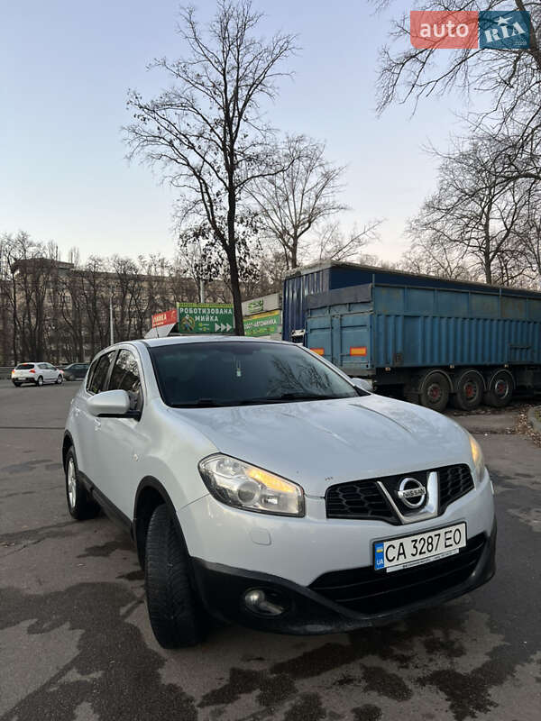 Внедорожник / Кроссовер Nissan Qashqai 2011 в Киеве
