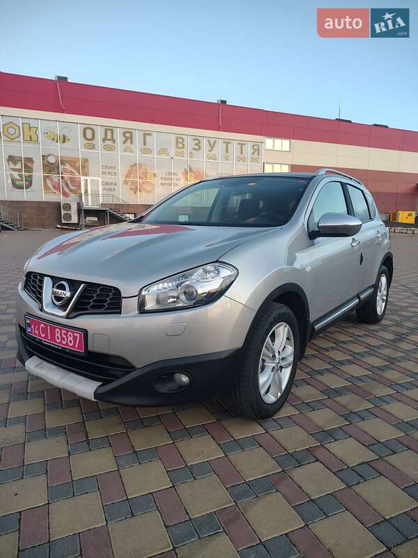 Внедорожник / Кроссовер Nissan Qashqai 2012 в Гайсине