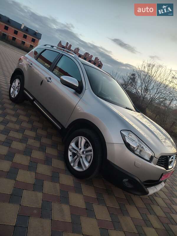 Внедорожник / Кроссовер Nissan Qashqai 2012 в Гайсине